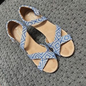 Toms Blue Pattern Espadrille
